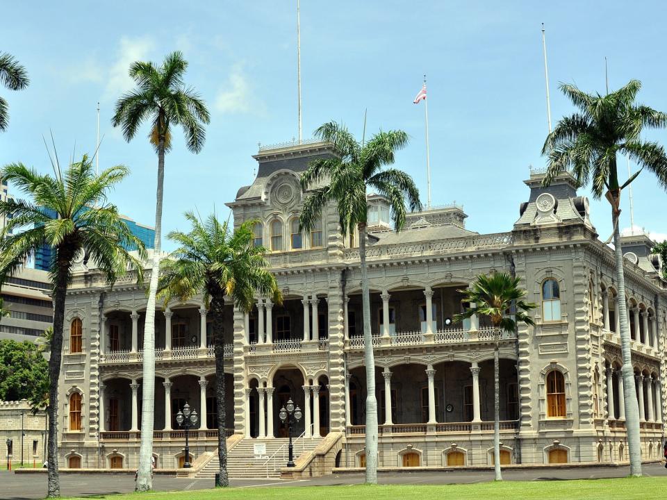 iolani palace