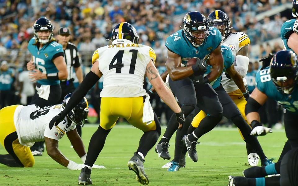 Jaguars rookie running back Snoop Conner had seven carries for 19 yards and caught a pass for 10 yards in Saturday's preseason game against the Pittsburgh Steelers.