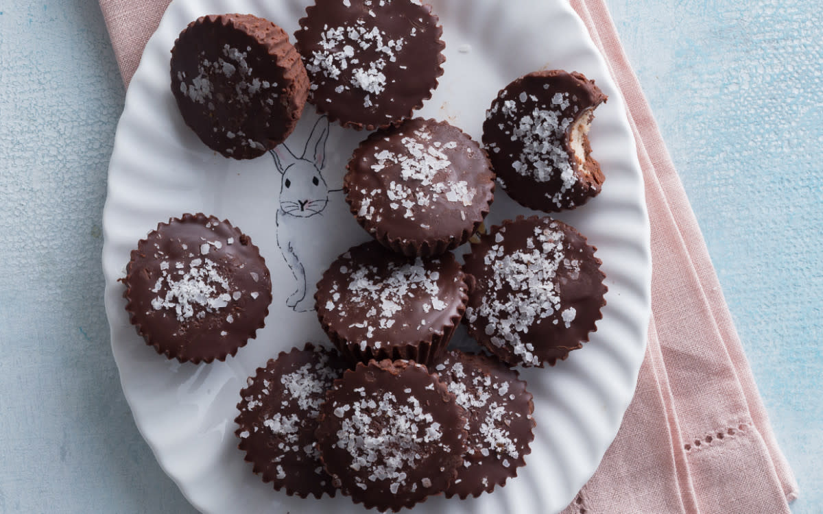 <p>Mark Boughton</p><p>A low-sugar sweet treat for your party guests.</p><p><strong>Get the recipe: <a href="https://parade.com/842599/rosemaryblack/chocolate-and-banana-mini-cups/" rel="nofollow noopener" target="_blank" data-ylk="slk:Chocolate Banana Mini Cups;elm:context_link;itc:0;sec:content-canvas" class="link rapid-noclick-resp">Chocolate Banana Mini Cups</a></strong></p>