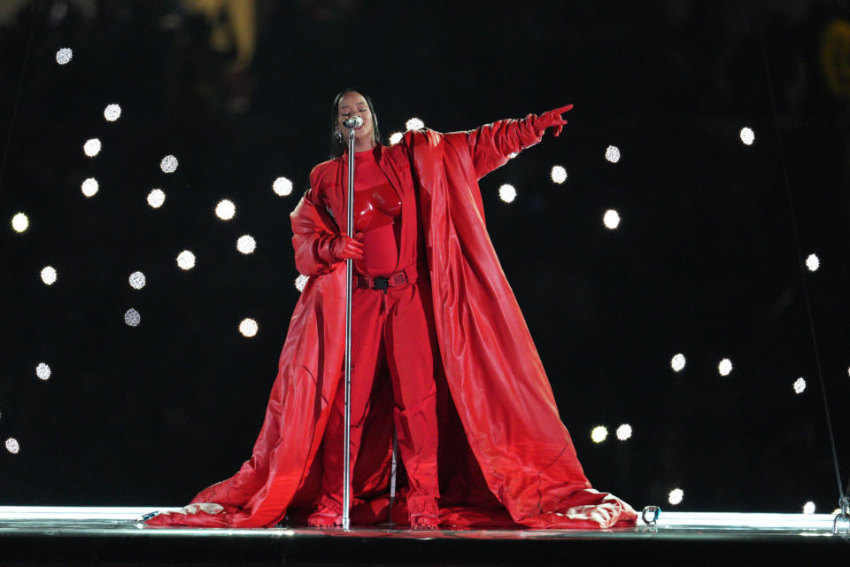 GLENDALE, AZ - FEBRUARY 12: Rihanna performs during Super Bowl LVII between the Kansas City Chiefs and the Philadelphia Eagles on February 12, 2023 at State Farm Stadium in Glendale, AZ.  (Photo by Andy Lewis/Icon Sportswire via Getty Images)