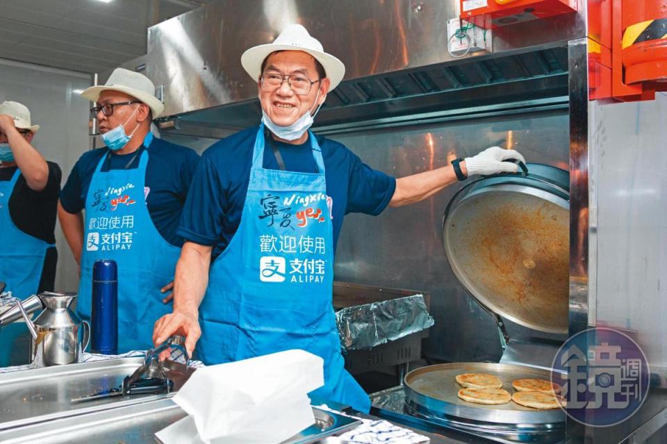 這次台灣美食活動中，三星蔥油餅在新加坡非常受歡迎。