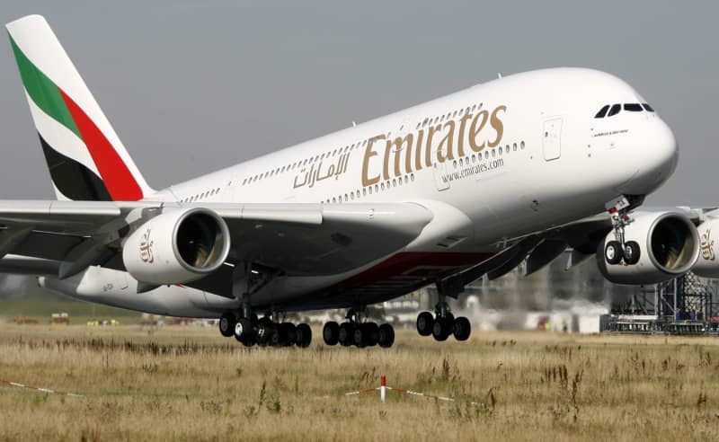 The first Airbus A380, which was delivered to the Arab airline Emirates at the Airbus plant in Hamburg-Finkenwerder, takes off from the factory airport in Finkenwerder towards Dubai. Maurizio Gambarini/dpa