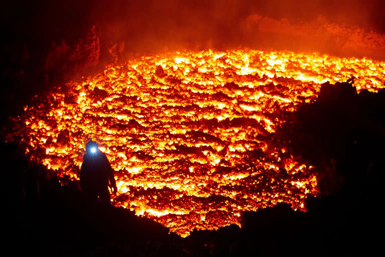 Impactantes imágenes de la erupción del volcán Fagradalsfjall en Islandia