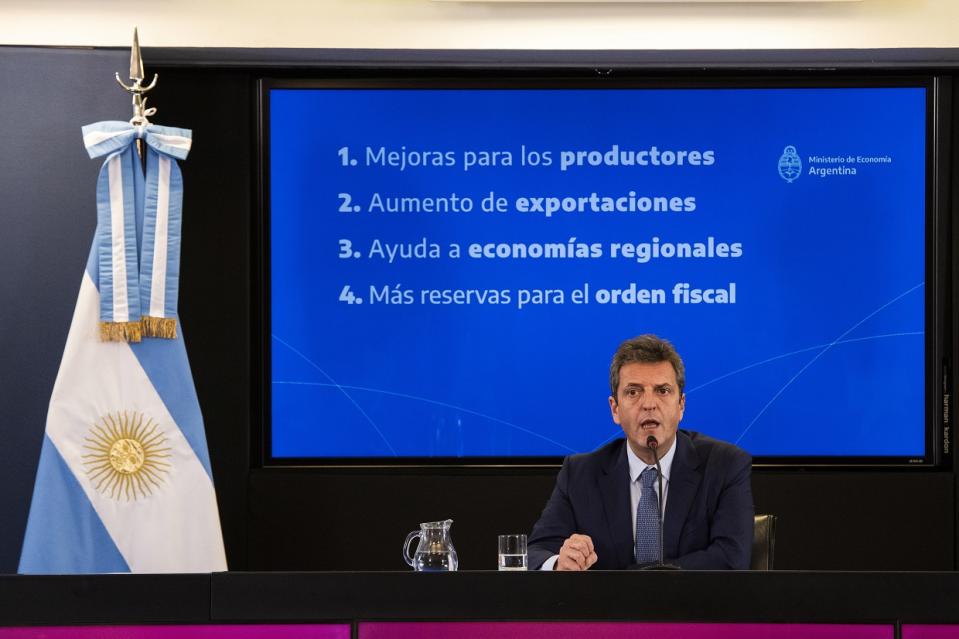 Sergio Massa recurrió a los incentivos cambiarios a los productores sojeros como parte esencial del Plan Llegar. Pero es un recurso que da señales de agotamiento