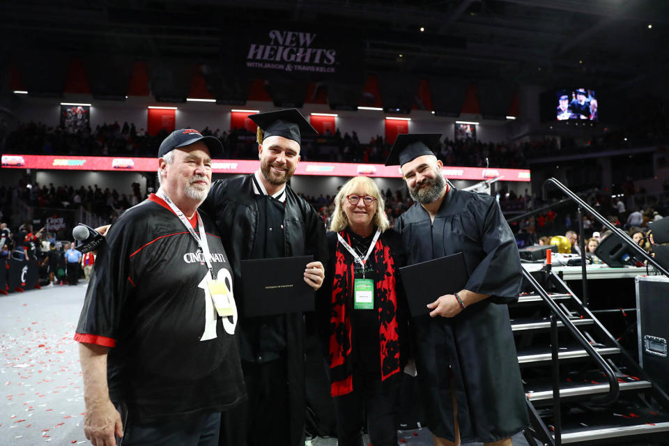 Ed, Travis, Donna and Jason Kelce pose at the 