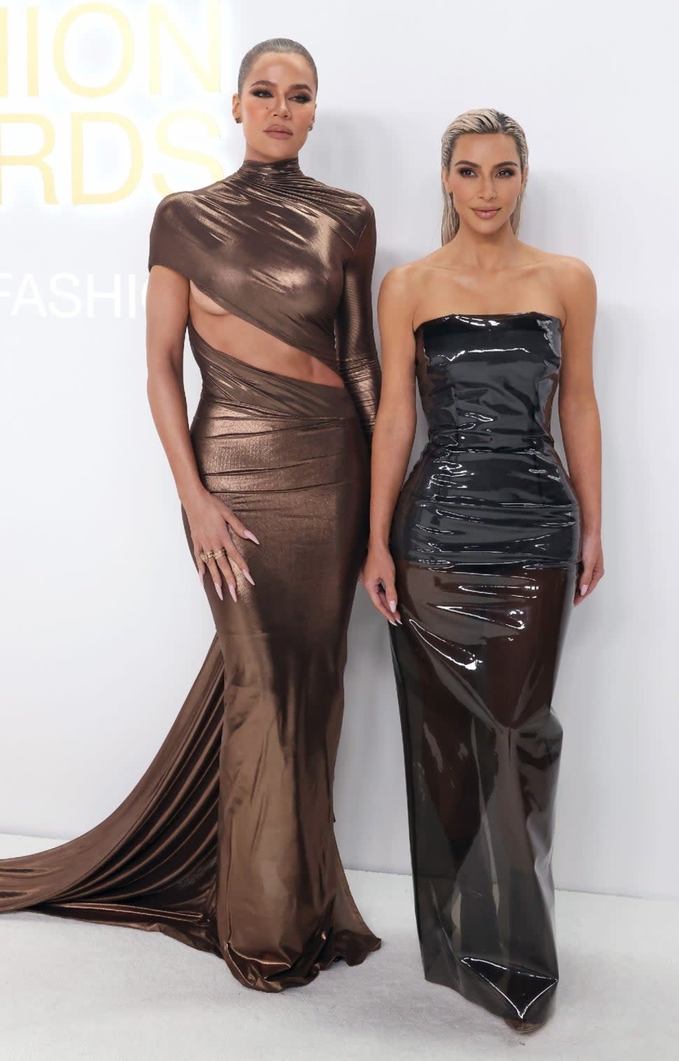 Khloe and Kim Kardashian