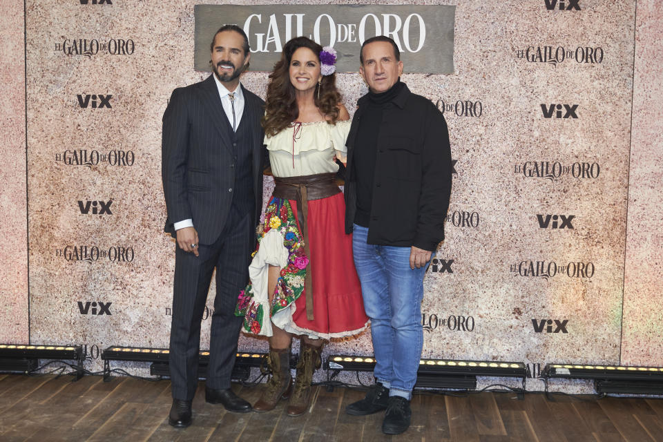 Plutarco Haza, Lucero y José Ron en la premiere en México de `El Gallo de Oro´(Jaime Nogales/Medios y Media/Getty Images)