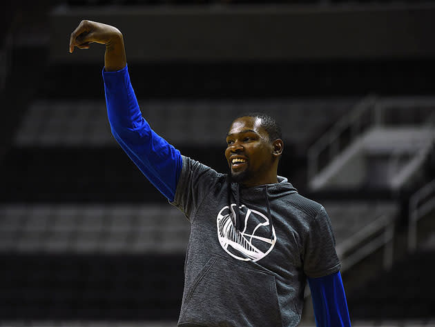 Kevin Durant follows through. (Getty Images)