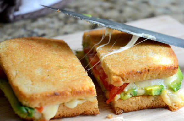 <strong>Get the <a href="http://www.fifteenspatulas.com/2012/04/02/grilled-cheese-with-avocado-and-heirloom-tomato/" target="_hplink">Grilled Cheese with Avocado and Heirloom Tomato recipe</a> from Fifteen Spatulas</strong>