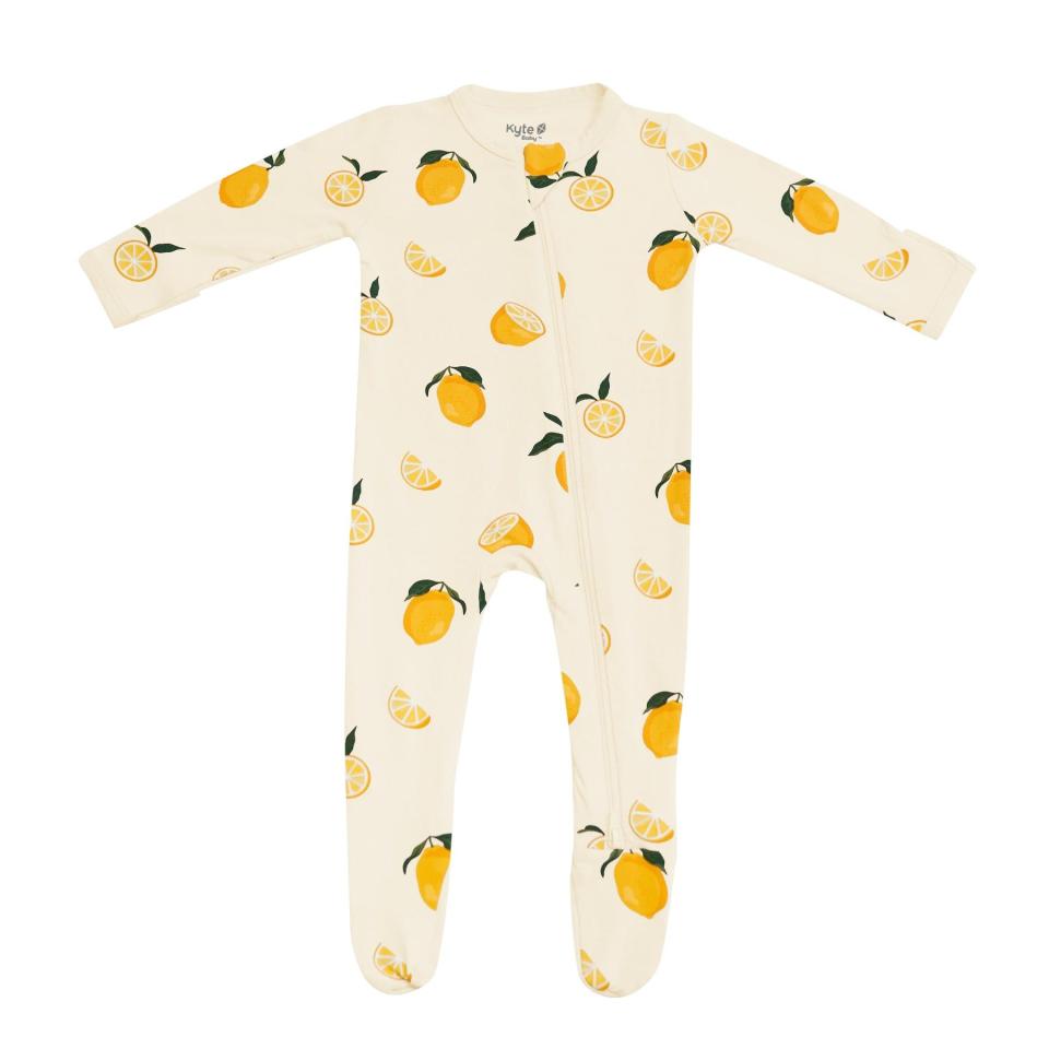 <p><a href="https://go.redirectingat.com?id=74968X1596630&url=https%3A%2F%2Fkytebaby.com%2Fproducts%2Fzippered-footie-in-lemon&sref=https%3A%2F%2Fwww.bestproducts.com%2Flifestyle%2Fa35589016%2Fasian-owned-brands%2F" rel="nofollow noopener" target="_blank" data-ylk="slk:Shop Now;elm:context_link;itc:0;sec:content-canvas" class="link ">Shop Now</a></p><p>Zippered Footie in Lemon</p><p>kytebaby.com</p><p>$36.00</p>