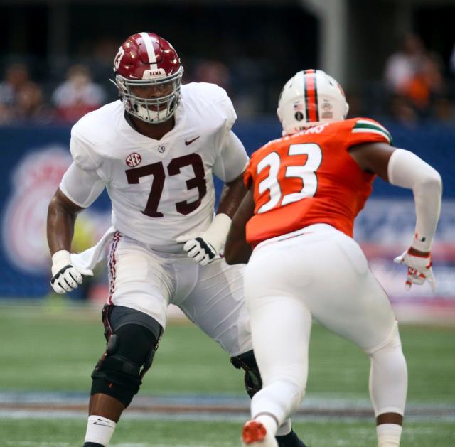 Alabama OT Evan Neal Declares For Draft