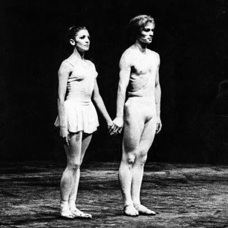 Didi Carli y Rudolf Nureyev, en Apollon Musègete, durante una función en la Ópera de Berlín