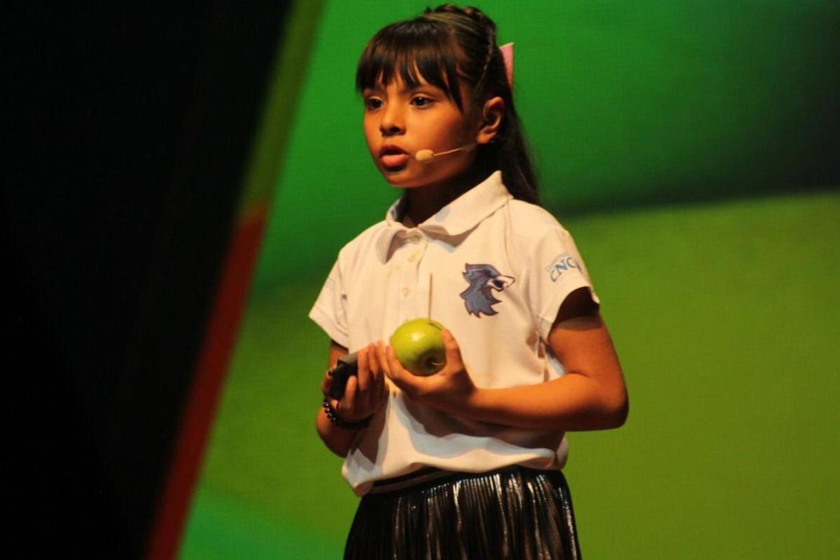 8-Year-Old Mexican Girl, Who Was Bullied and Labeled 'Weird,' Has Higher IQ  Than Einstein: Report