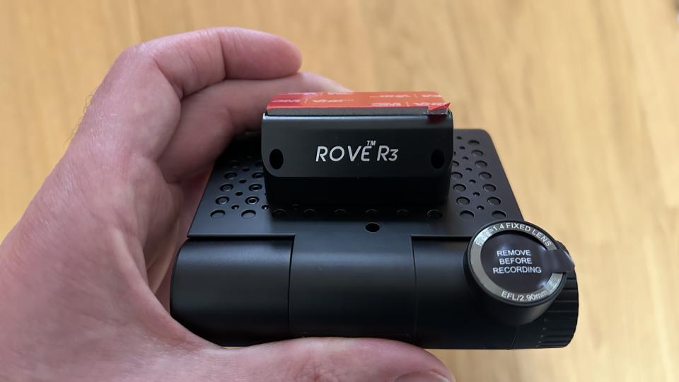 Rove R3 dash cam