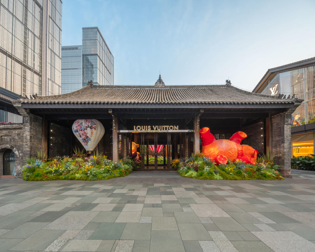 Gallery of Louis Vuitton Opens New Flagship Store in Osaka