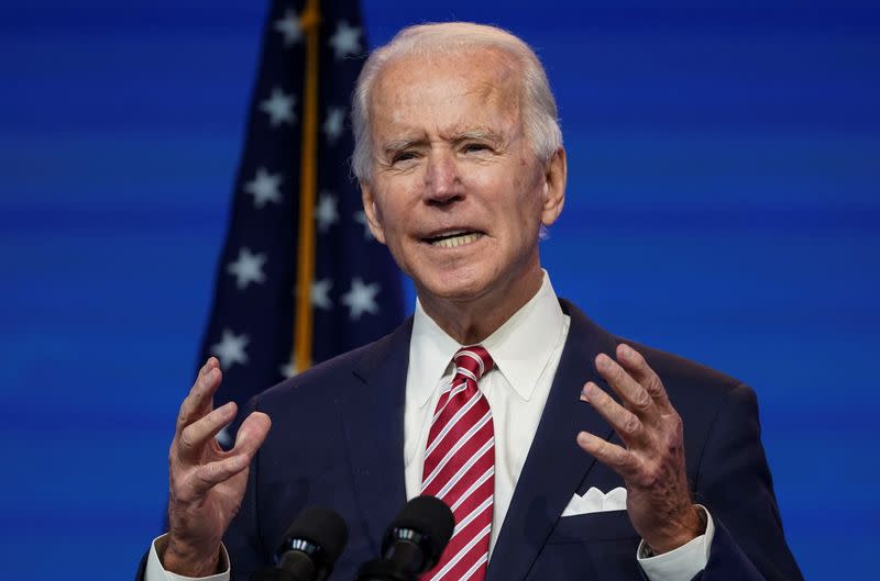 FOTO DE ARCHIVO: El presidente electo de los Estados Unidos, Joe Biden, en Wilmington, Delaware, EEUU, el 16 de noviembre de 2020