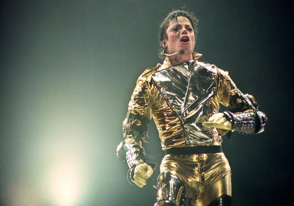 Für seine eingefleischten Fans bleibt Michael Jackson der unangefochtene "King of Pop". (Bild: Phil Walter/Getty Images)