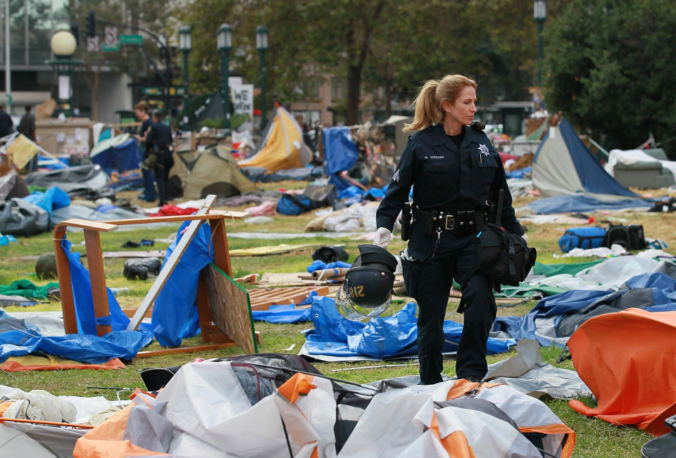 Police Shut Down Occupy Oakland Encampment