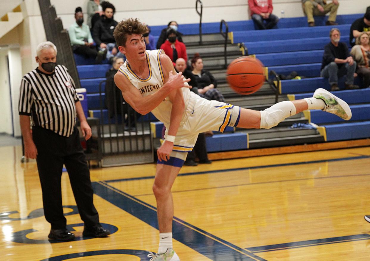 Mason Lemings of Centreville keeps a ball alive against Comstock on Tuesday.