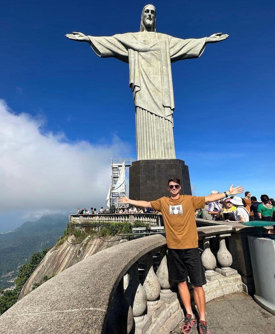 Skatov ya visitó varias veces Sudamérica: aquí, en el Cristo Redentor, de Río de Janeiro.