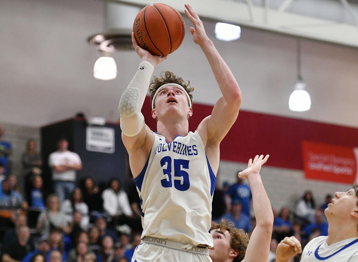 Ellwood’s Joe Roth shoots during Wednesday’s PIAA Class 3A second round playoff game against Mohawk at New Castle High School.