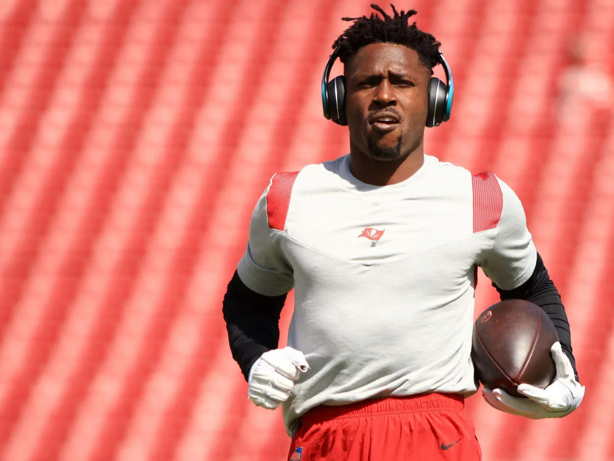 Antonio Brown finally released by Bucs after going on the offensive, but Bruce Arians says blowup was never about an injury