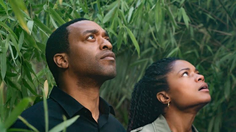 Chiwetel Ejiofor y Naomie Harris en la nueva serie basada en la película de culto de Nicolas Roeg.
