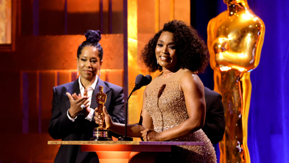 Regina King presents an honorary Oscar to Angela Bassett