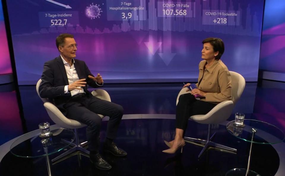 Am Dienstagabend hatte Sandra Maischberger in ihrem ARD-Polittalk Karl Lauterbach zu Gast. (Bild: ARD)