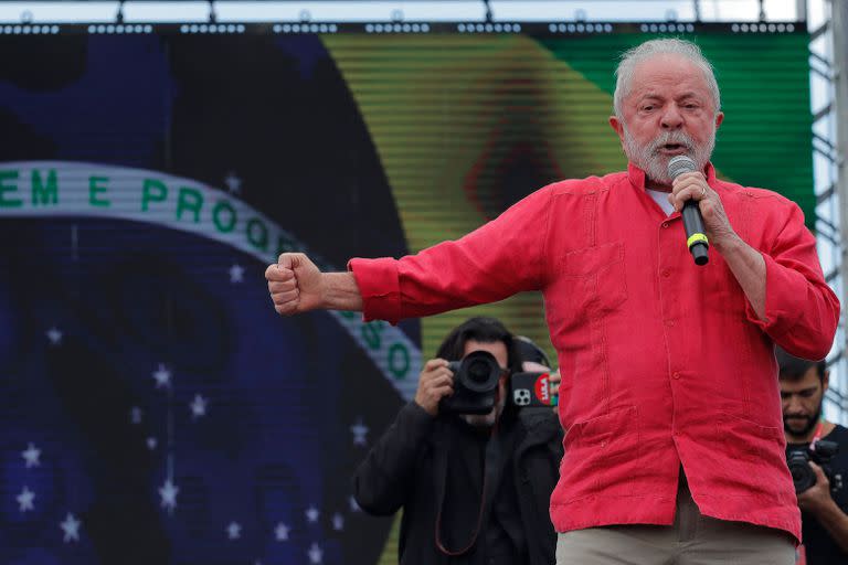 Luiz Inacio Lula da Silva, en un acto de campaña en San Pablo. (Caio GUATELLI / AFP)
