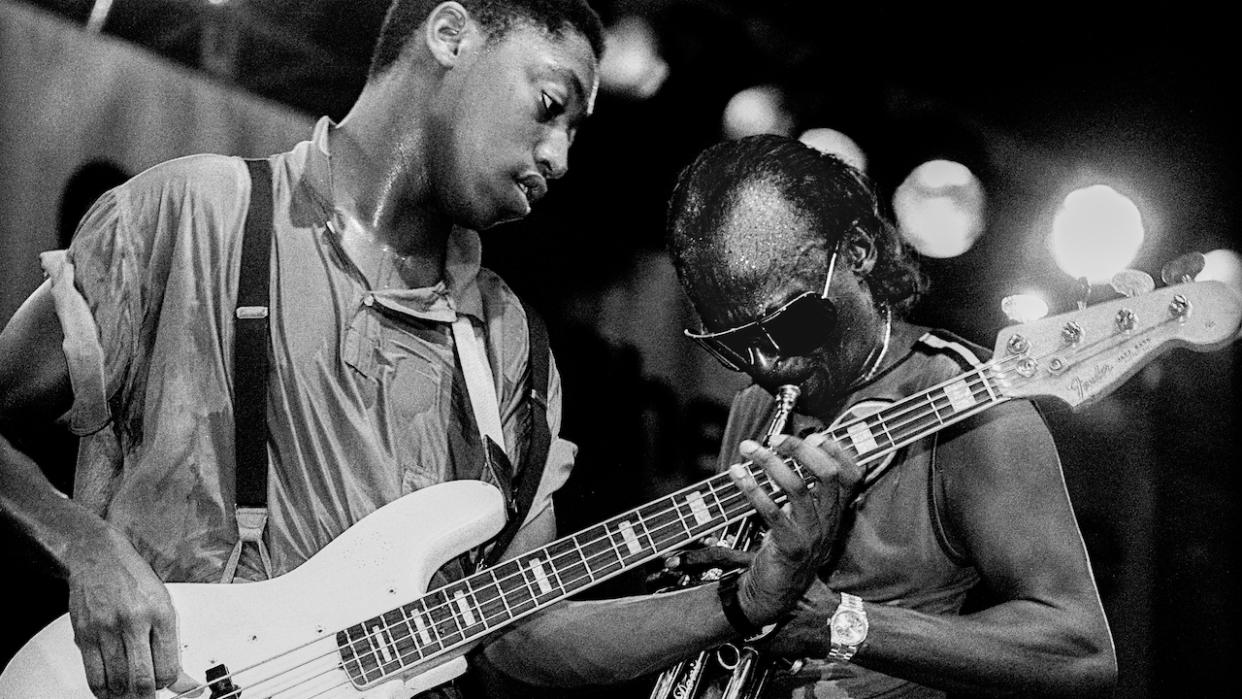  American jazz trumpet player Miles Davis and bass player Darryl Jones perform at North Sea Jazz festival, The Hague, Netherlands, 13 July 1985. 