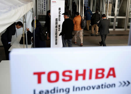 Shareholders arrive at Toshiba's extraordinary shareholders meeting in Chiba, Japan March 30, 2017. REUTERS/Toru Hanai