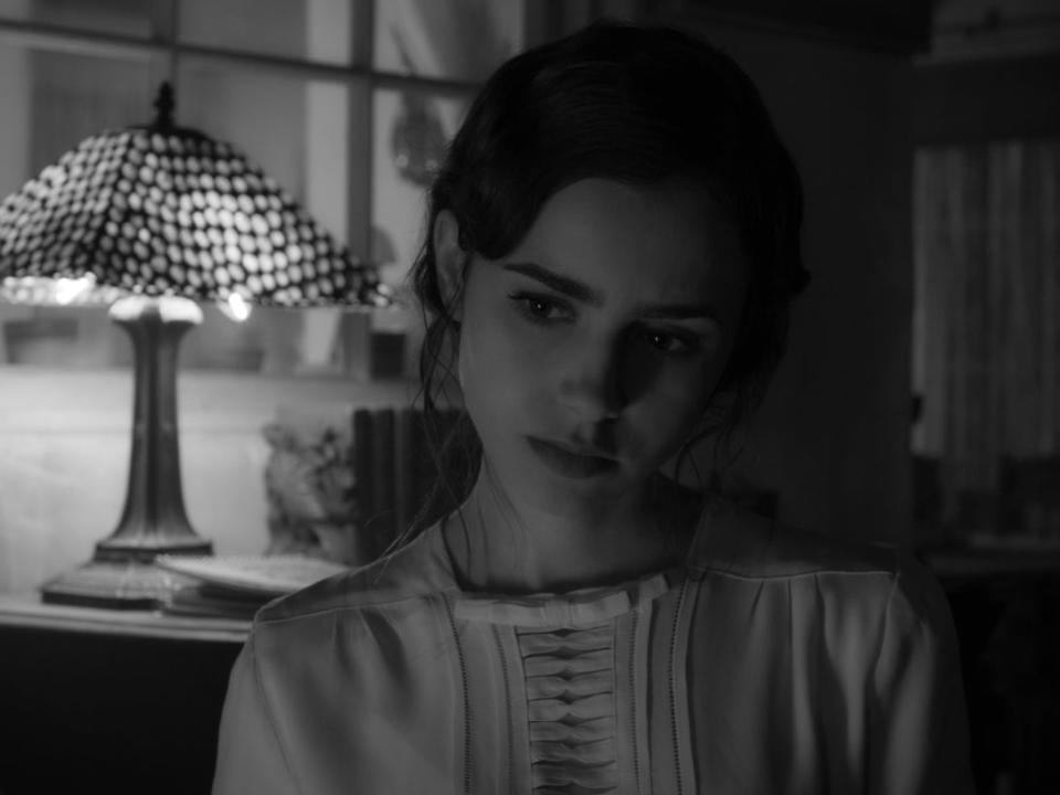 <p>Lily Collins as Rita Alexander in Mank</p>Netflix