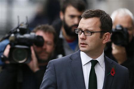 Former News of the World editor Andy Coulson arrives at the Old Bailey courthouse in London November 1, 2013. REUTERS/Stefan Wermuth