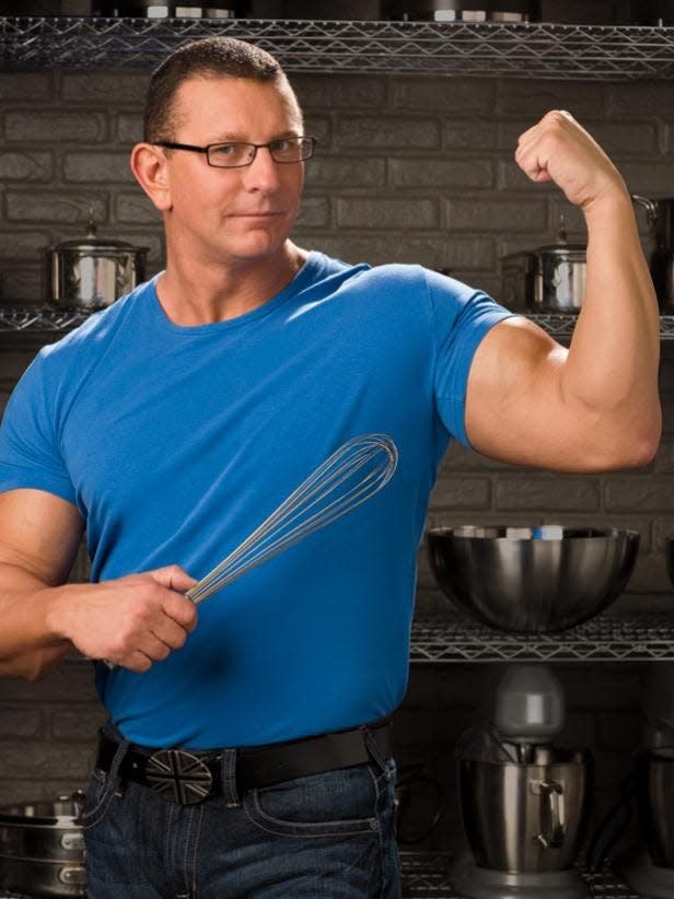 Chef Robert Irvine will be at the Lawrenceburg Event Center Saturday.