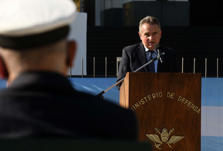 A Rossi se le achaca haber llevado dos funcionarios del área de inteligencia militar de las Fuerzas Armadas a la AFI.