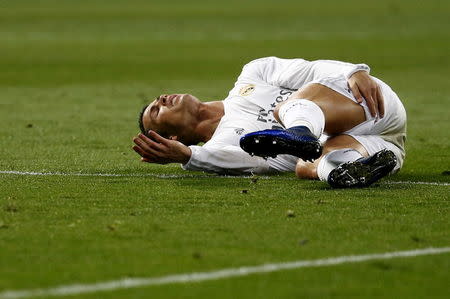 Football Soccer - Spanish Liga BBVA- Real Madrid v Villarreal - Santiago Bernabeu stadium, Spain - 20/04/16. Real Madrid's Cristiano Ronaldo reacts during the match REUTERS/Juan Medina