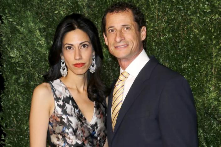 Huma Abedin and former Anthony Weiner attend the CFDA/Vogue Fashion Fund Awards in New York in 2015.