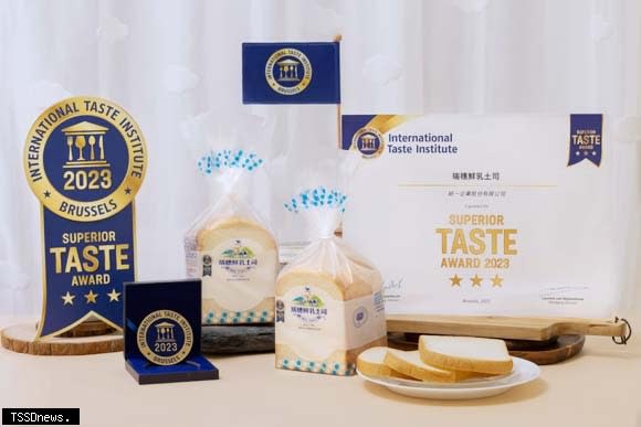 自臺灣的統一瑞穗鮮乳土司今年首度參賽食品界權威的國際風味評鑑，勇奪ITI國際風味絕佳3星大獎，驚豔國際舞台。（記者李嘉祥攝）