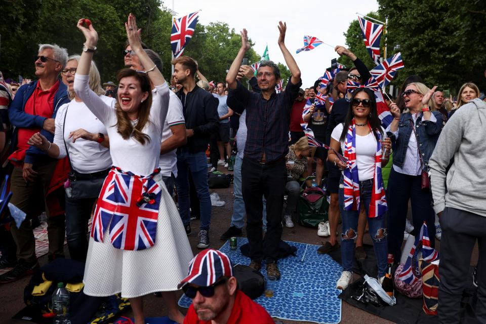 Party at the palace (REUTERS)