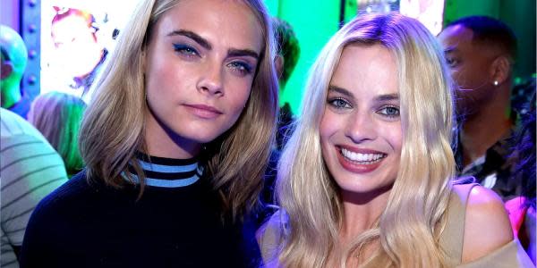 Captan a Margot Robbie romper en llanto tras visitar a Cara Delevingne