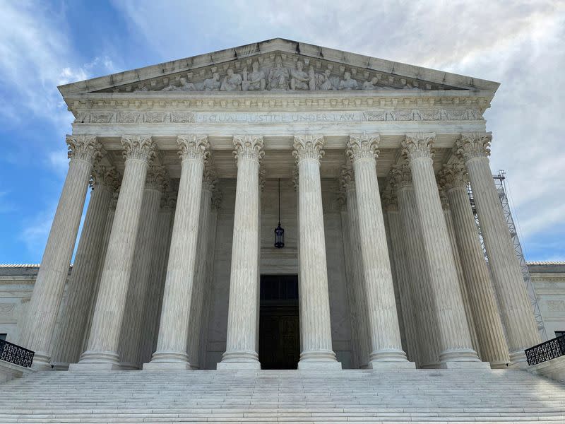 FILE PHOTO: The U.S. Supreme Court building in Washington