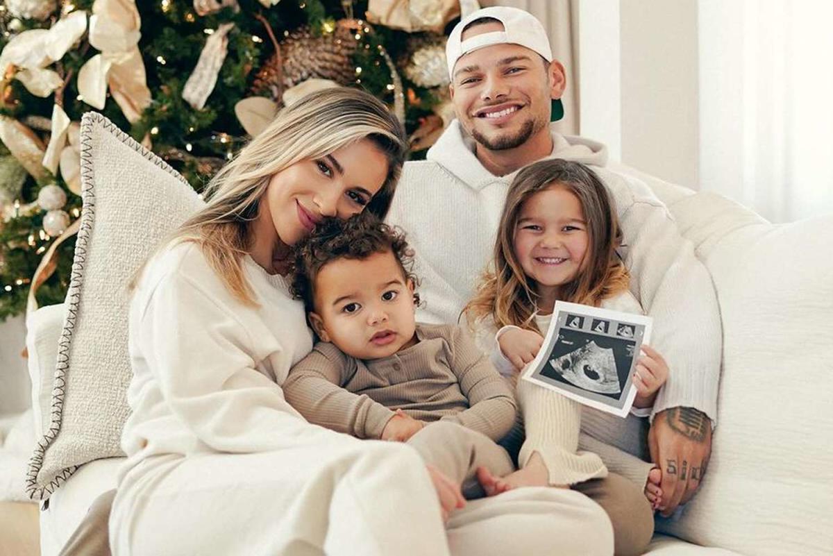 Kane Brown and his wife Katelyn announce they are expecting their third baby: “The last Christmas of four”