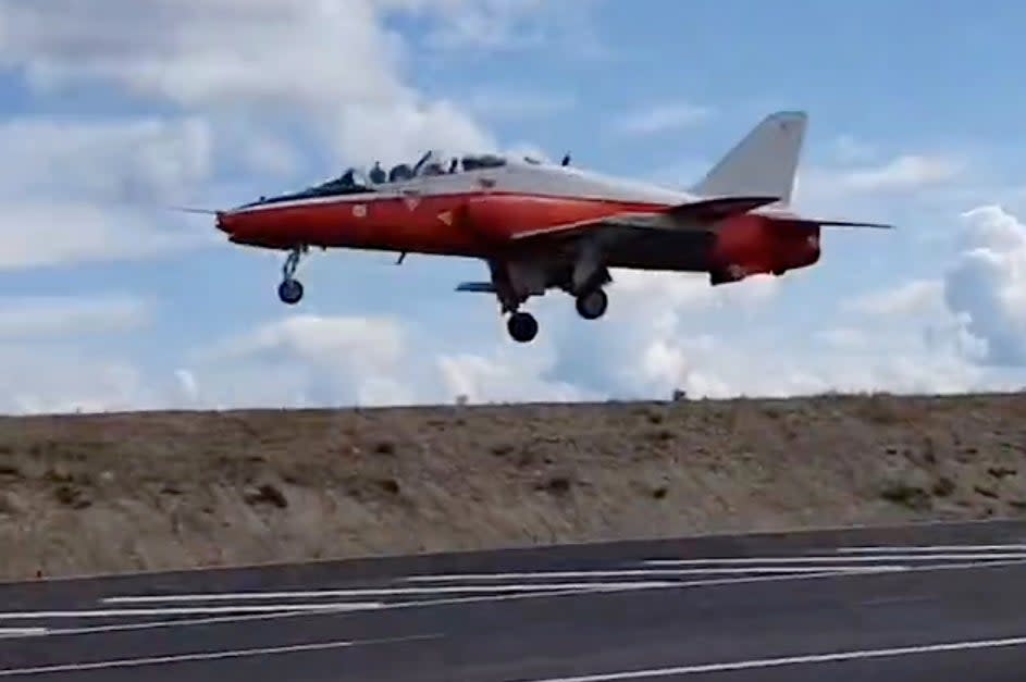 Hawk Mk 66 takeoff. <em>Finnish Air Force via Twitter</em>