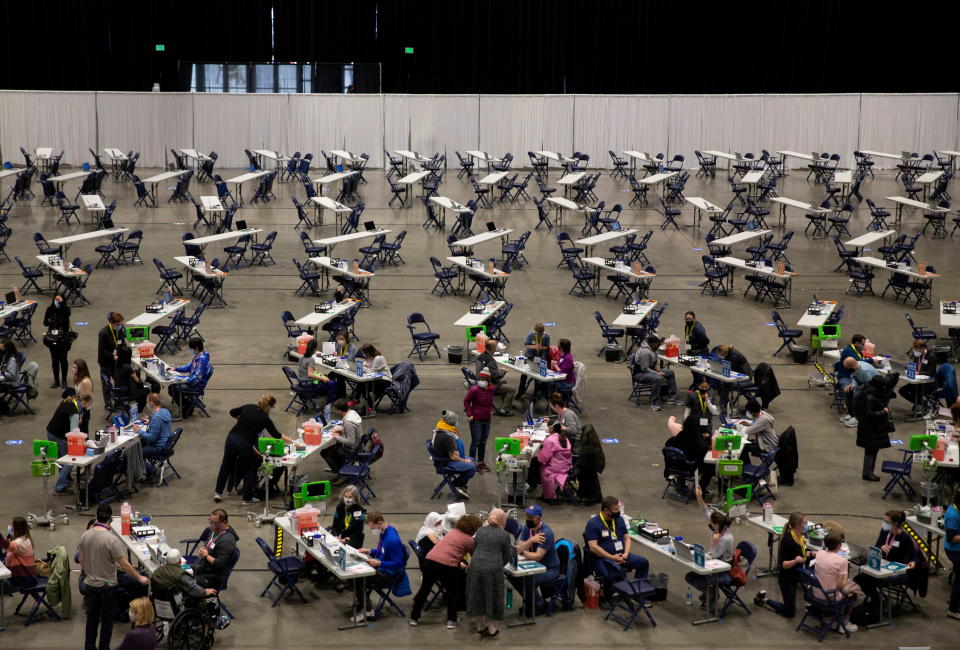 Lumen Field Event Center in Seattle, Washington, uno de los multiples centros de vacunaci&#xf3;n masiva que se han establecido en Estados Unidos | Imagen Lindsey Wasson/Reuters