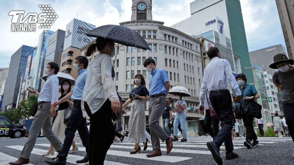 日本通報全數病例，醫療量能受壓迫。（圖／達志影像美聯社）