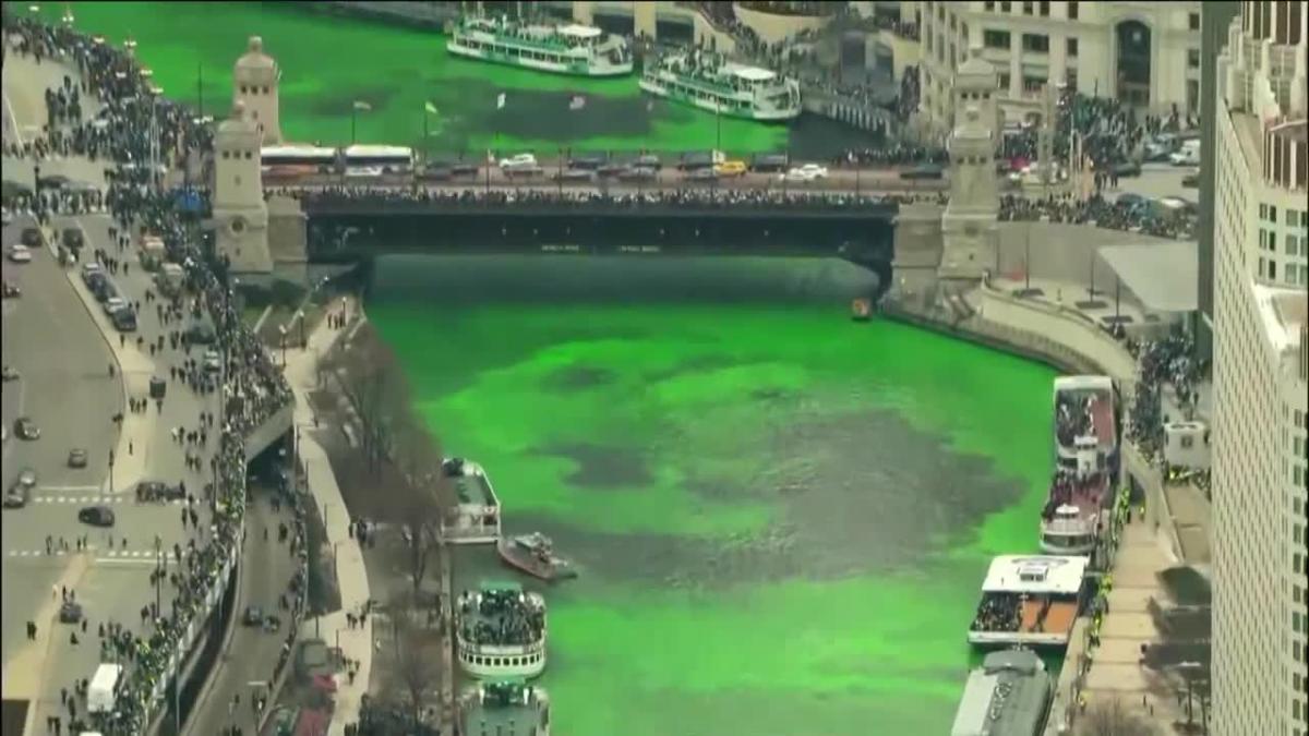 Chicago River turns green to celebrate St. Patrick's Day