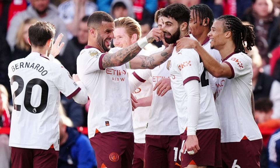 <span>Josko Gvardiol’s goal helped Manchester City remain one point behind leaders Arsenal with a game in hand.</span><span>Photograph: Mike Egerton/PA</span>