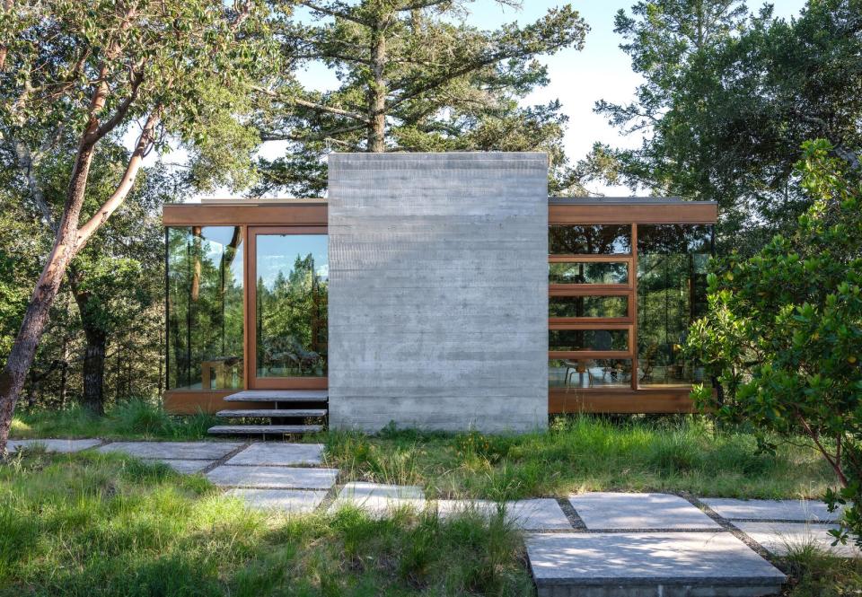 Extra-wide concrete pillars help to support the studio at its core.