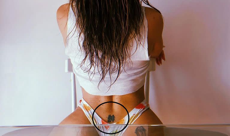 El tatuaje de Jimena Barón en caracteres chinos